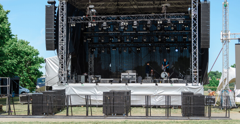 Temporary stage